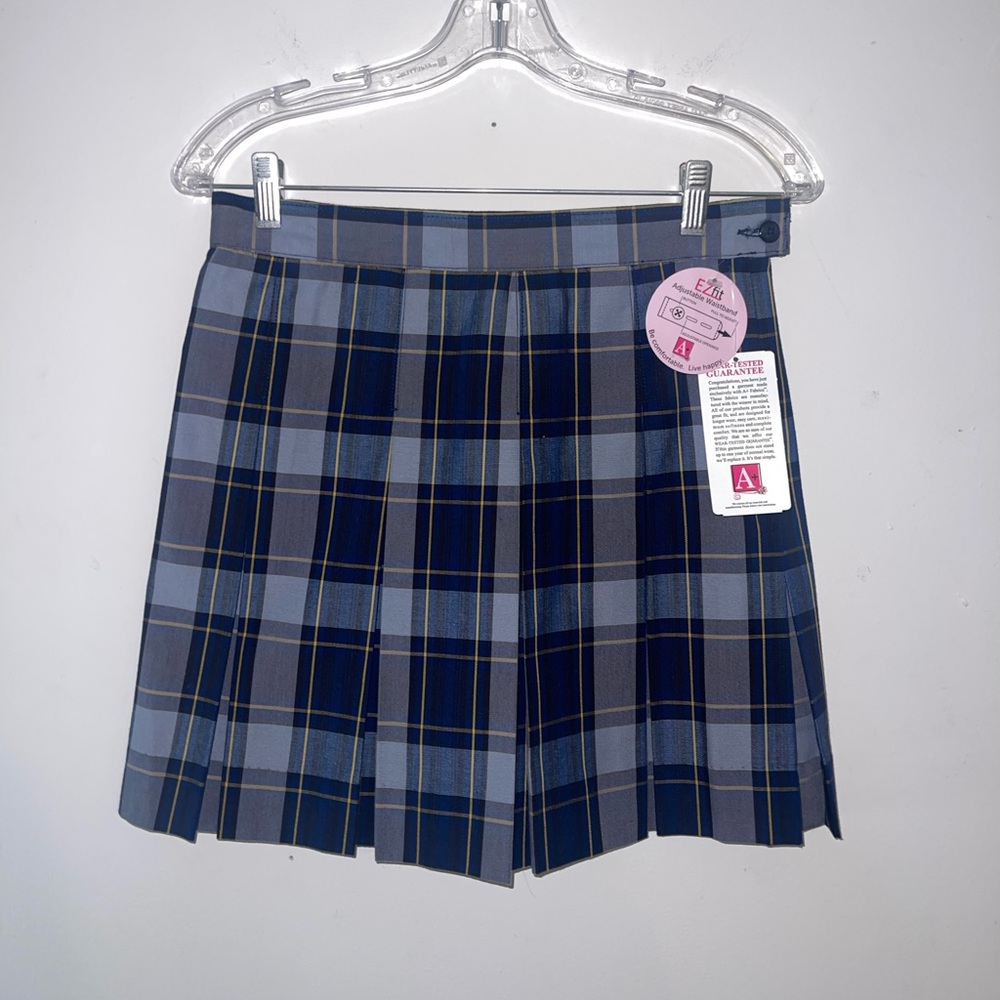 A+ Box Pleat 1/2” Skirt